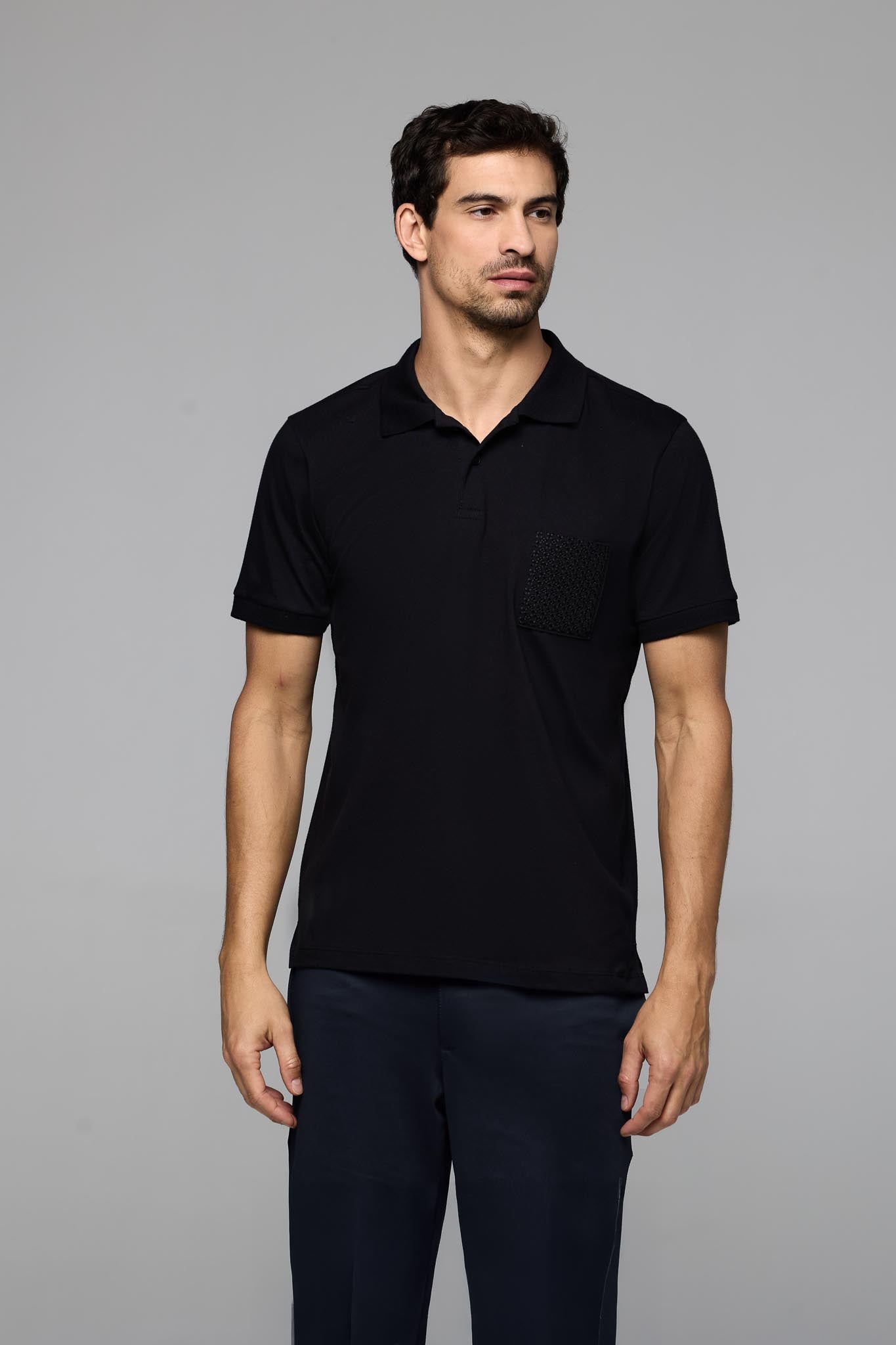 40195- POLO MC BOLSO BORDADO M.MALHA